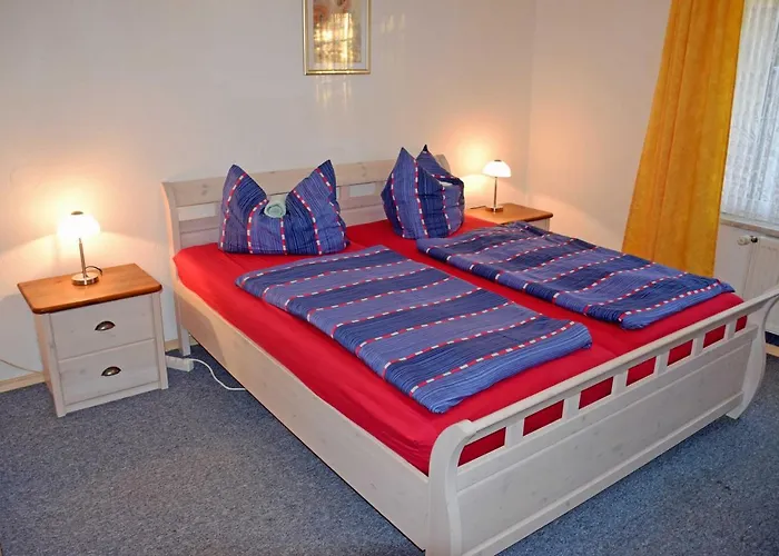 Ferienwohnung/ Ferienzimmer Asche ホームステイ